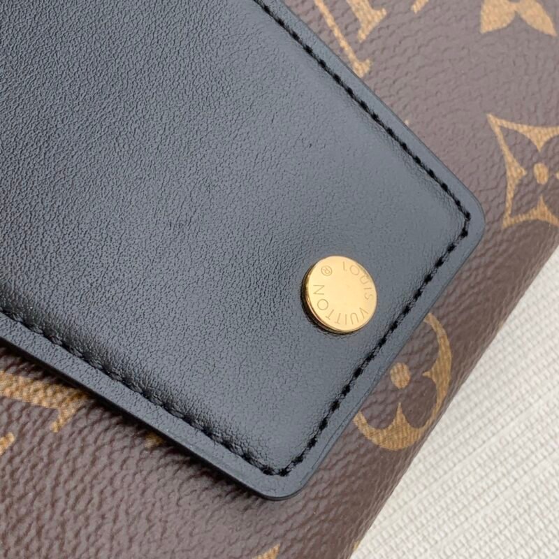 Louis Vuitton Padlock on Strap-19×11×3CM