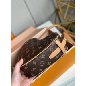 Louis Vuitton Game On Coeur-21*16*6CM