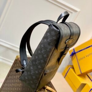 bag-49876432tretretre_8_.jpg Louis Vuitton M45913 Saumur Backpack-27*42*13CM