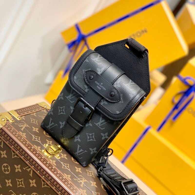 Louis Vuitton M45912 Saumur Crossboby Bag-13*18*3.5CM