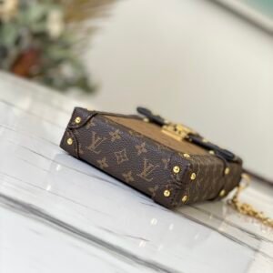 Louis Vuitton Trunk Vertical-11*17.5*3.5CM