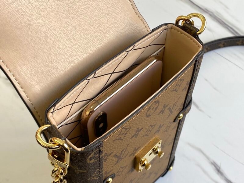 Louis Vuitton Trunk Vertical-11*17.5*3.5CM