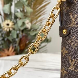 Louis Vuitton Trunk Vertical-11*17.5*3.5CM