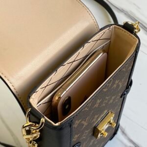 Louis Vuitton Trunk Vertical-11*17.5*3.5CM