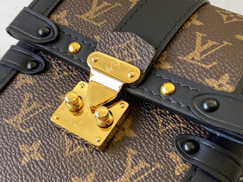 Louis Vuitton Trunk Vertical-11*17.5*3.5CM