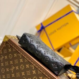 Louis Vuitton M81115 Gaston Wearable Wallet -22*14.5*4.5M