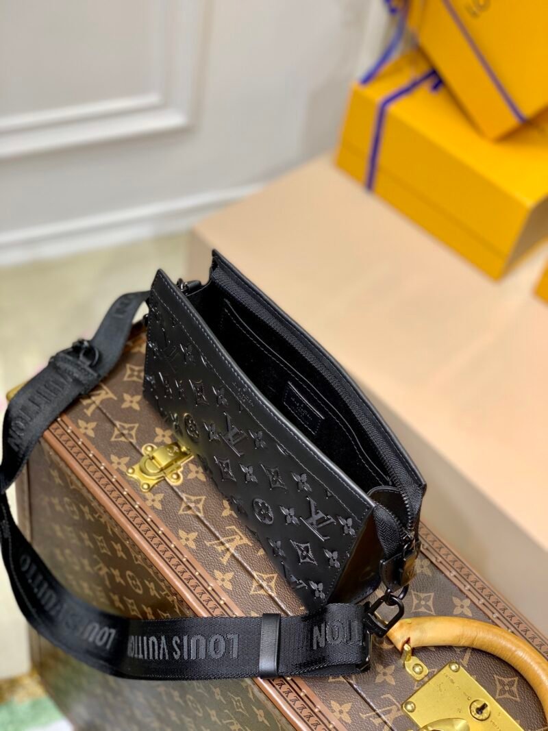 Louis Vuitton M81115 Gaston Wearable Wallet -22*14.5*4.5M