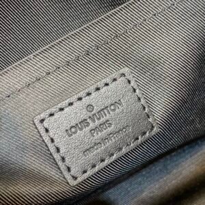 Louis Vuitton M81115 Gaston Wearable Wallet -22*14.5*4.5M