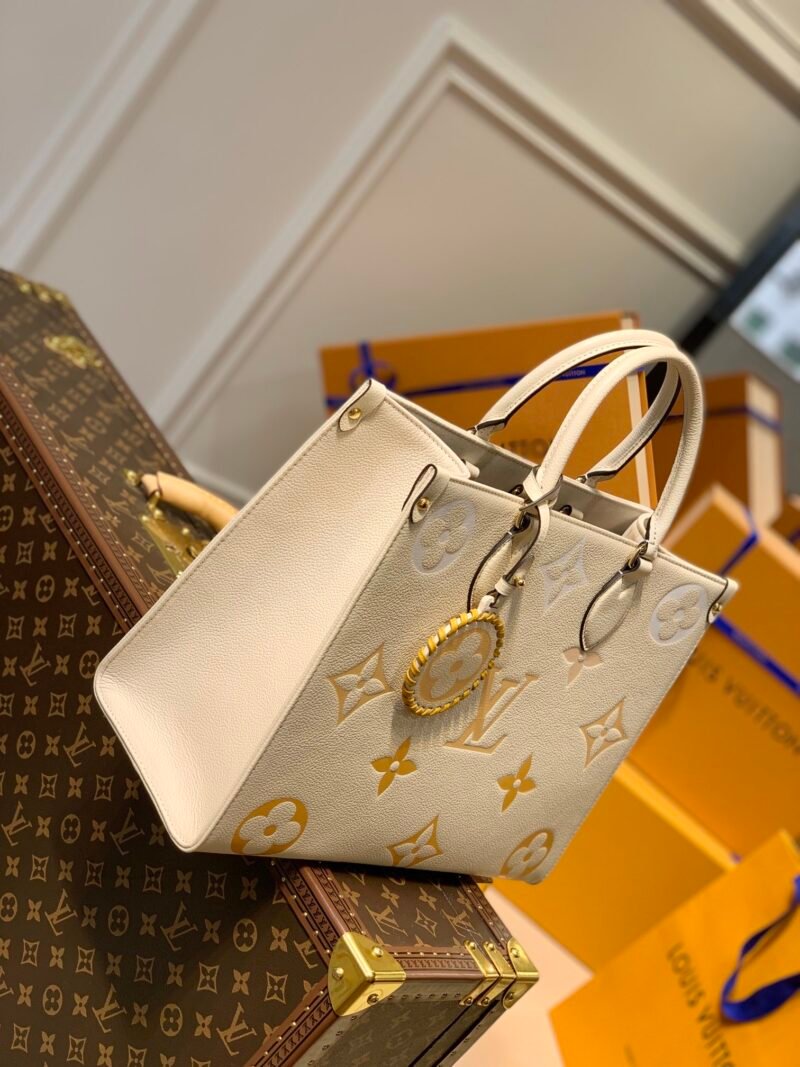 Louis Vuitton By The Pooll Onthego Handbag-35*27*14CM