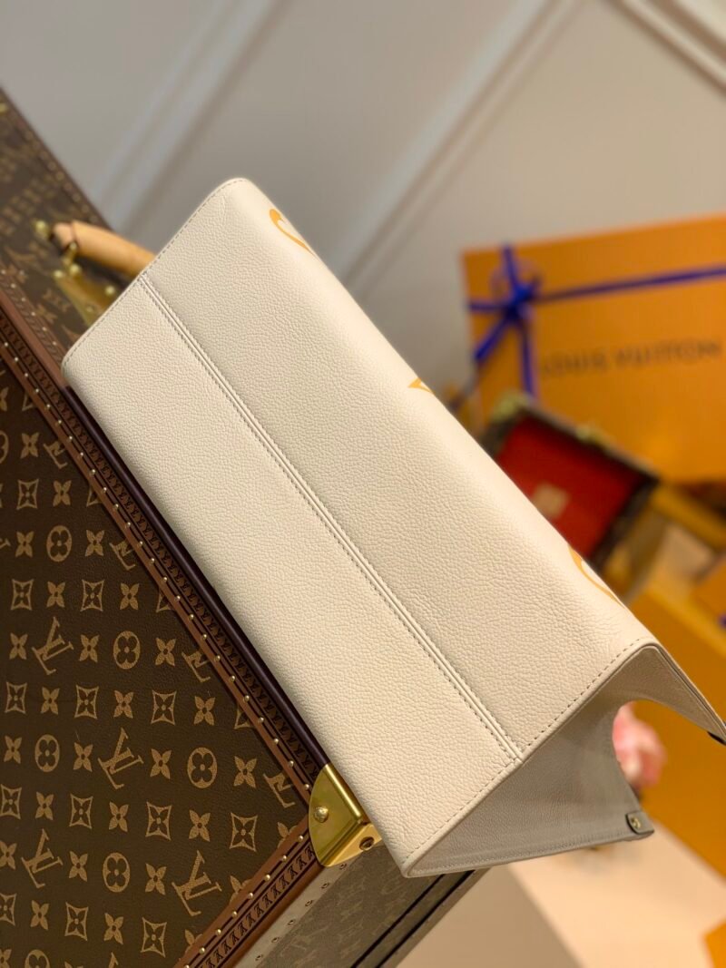 Louis Vuitton By The Pooll Onthego Handbag-35*27*14CM