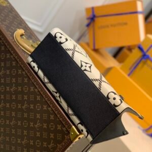 Louis Vuitton By The Pooll Onthego Handbag-35*27*14CM