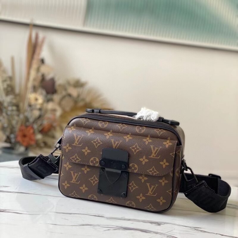 Louis Vuitton S Lock Bag-M45806-22*18*8CM