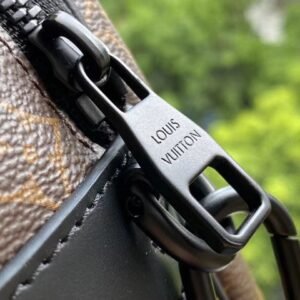 Louis Vuitton S Lock Bag-M45806-22*18*8CM