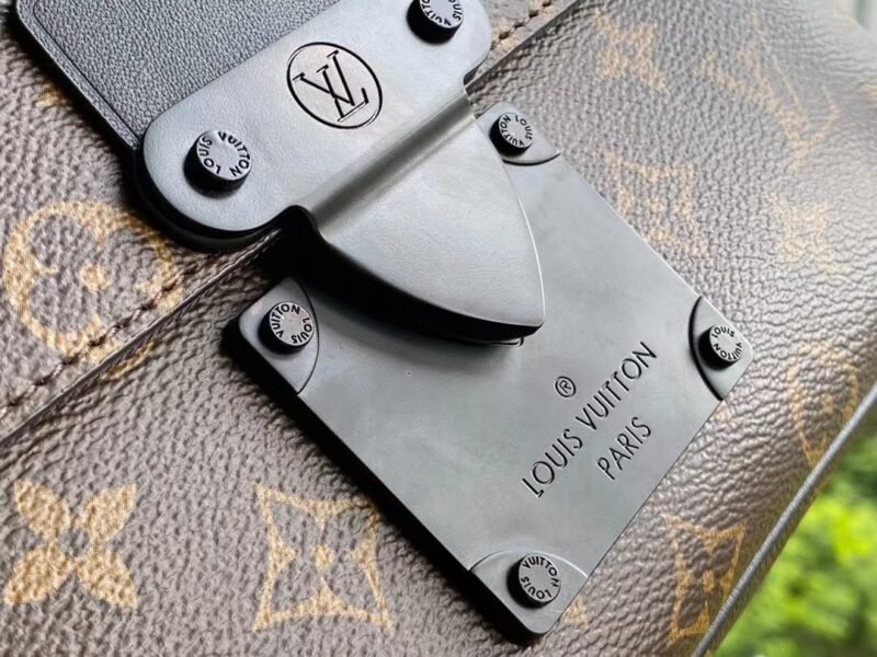 Louis Vuitton S Lock Bag-M45806-22*18*8CM