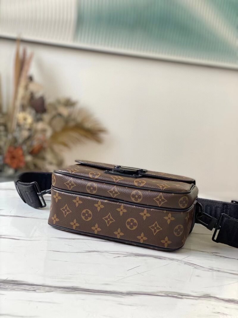 Louis Vuitton S Lock Bag-M45806-22*18*8CM