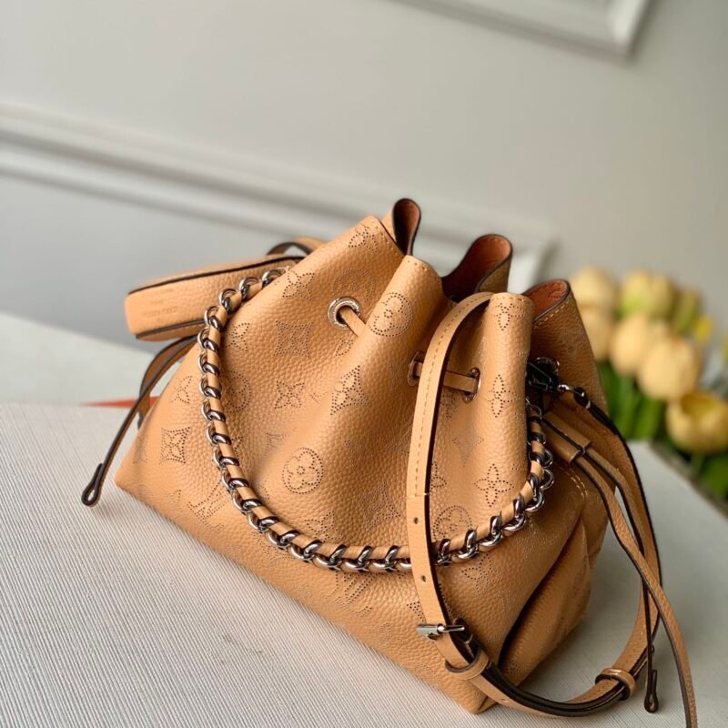 Louis Vuitton Bella Tote Bag-19 x 22 x 14CM