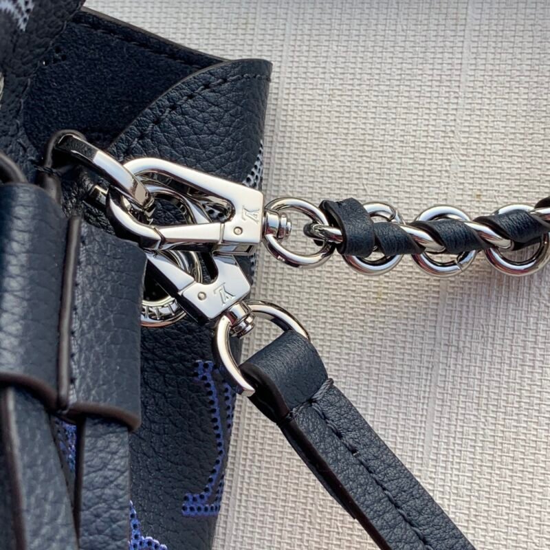 Louis Vuitton Bella Tote Bag-19 x 22 x 14CM