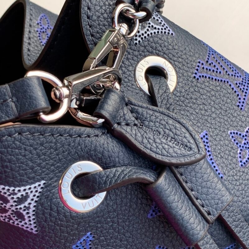 Louis Vuitton Bella Tote Bag-19 x 22 x 14CM