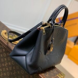 Louis Vuitton M45811 Petit Palais Handbags-34*24*15CM