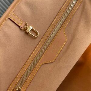 Louis Vuitton Capucines Handlebag-21* 14* 8&27*21*10CM