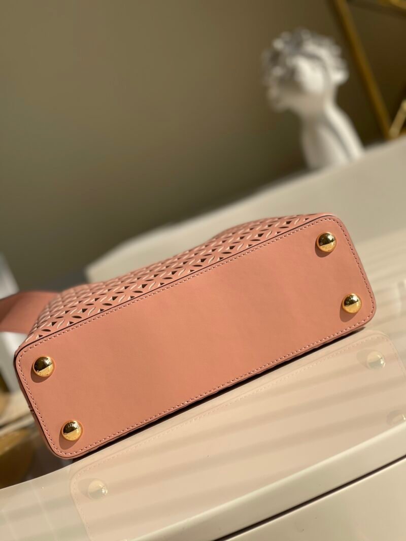 Louis Vuitton Capucines Handlebag-21* 14* 8&27*21*10CM