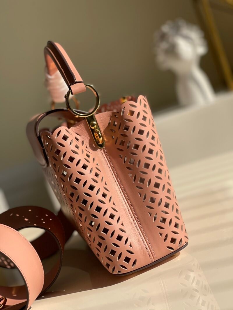 Louis Vuitton Capucines Handlebag-21* 14* 8&27*21*10CM