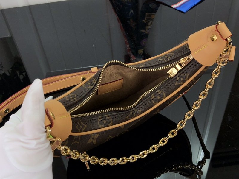 Louis Vuitton Loop Handbags-M40511-23*13*6CM