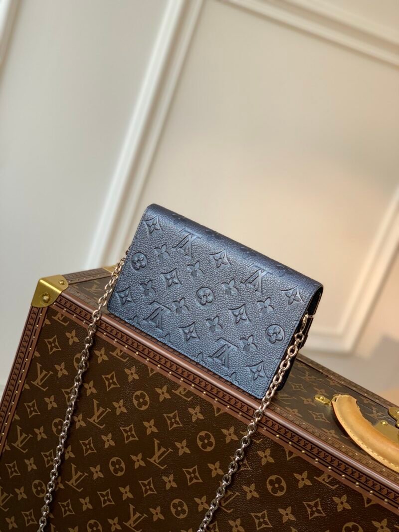 Louis Vuitton Vavin Handbags-19*13*4CM