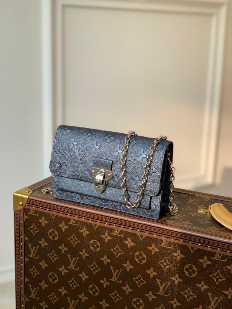 Louis Vuitton Vavin Handbags-19*13*4CM