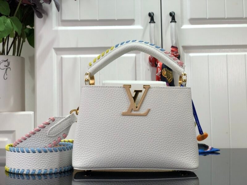 Louis Vuitton Capucines Bag-27*18*9CM