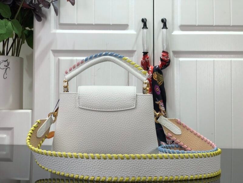 Louis Vuitton Capucines Bag-27*18*9CM