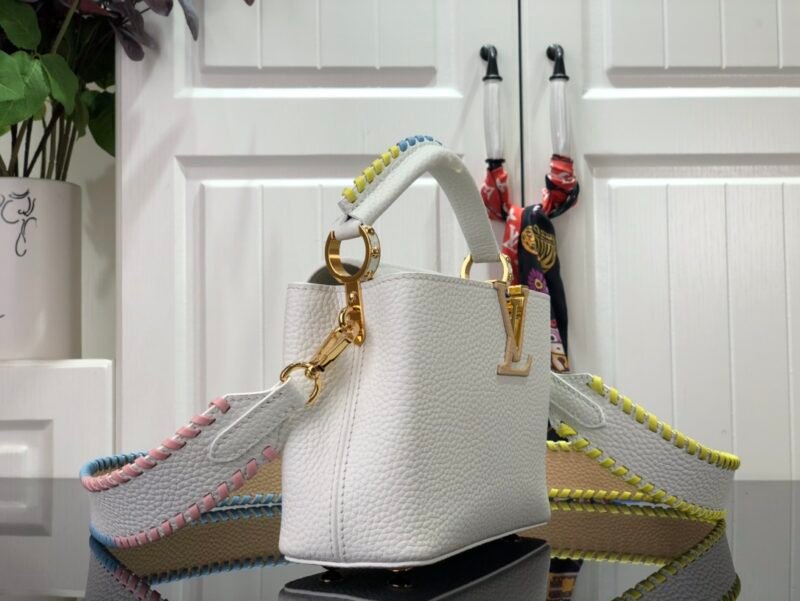 Louis Vuitton Capucines Bag-27*18*9CM