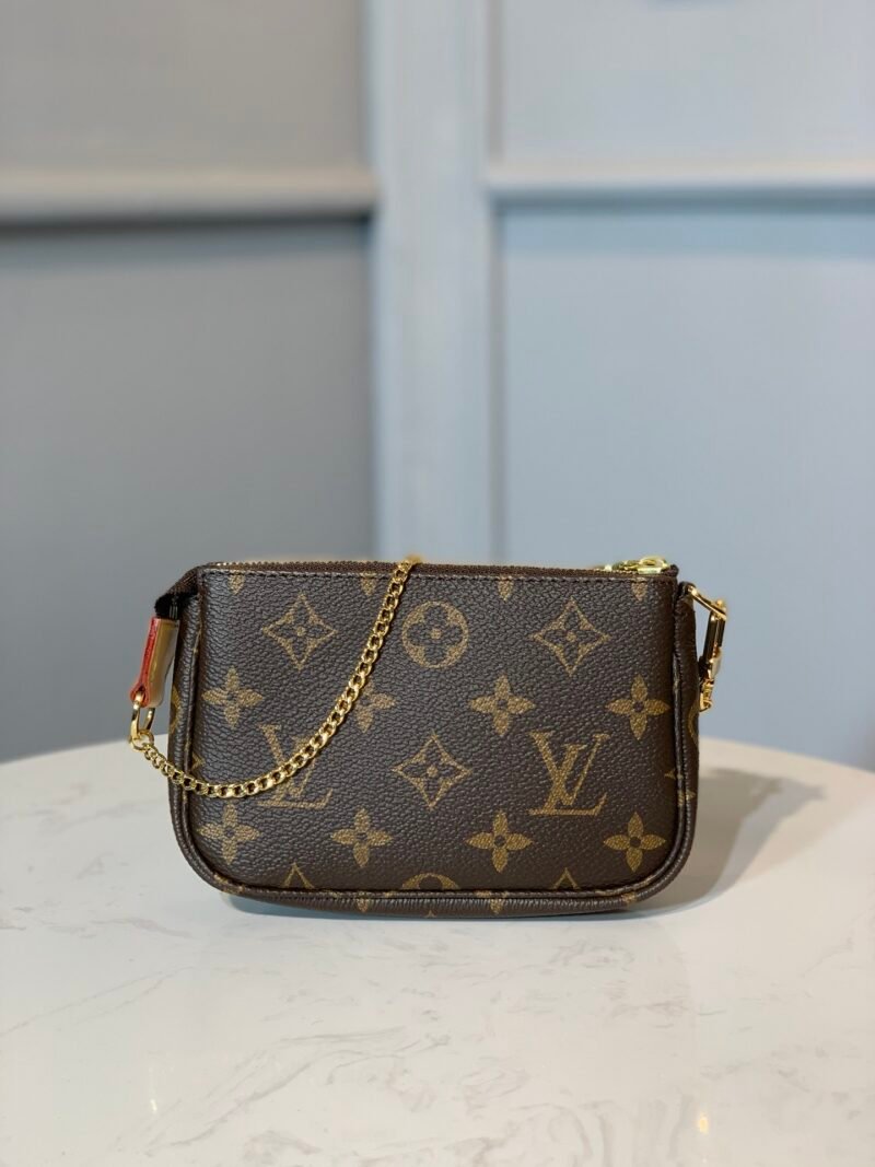 Louis Vuitton Pochette Accessoires-15.5*4*10.5CM