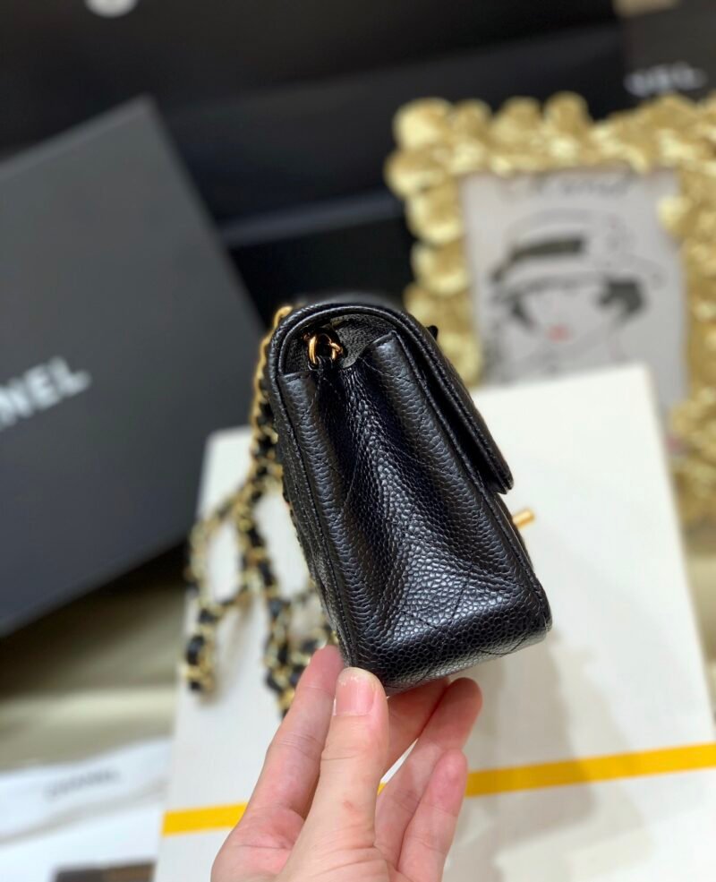 dwd-09347rewrwe_4_.jpg Ch@nel Flap Bag-Caviar-Gold Hardware-20CM