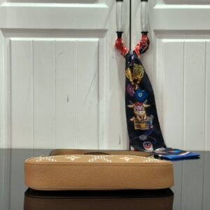 Louis Vuitton Easy Pouch On Strap-19×11.5x3CM