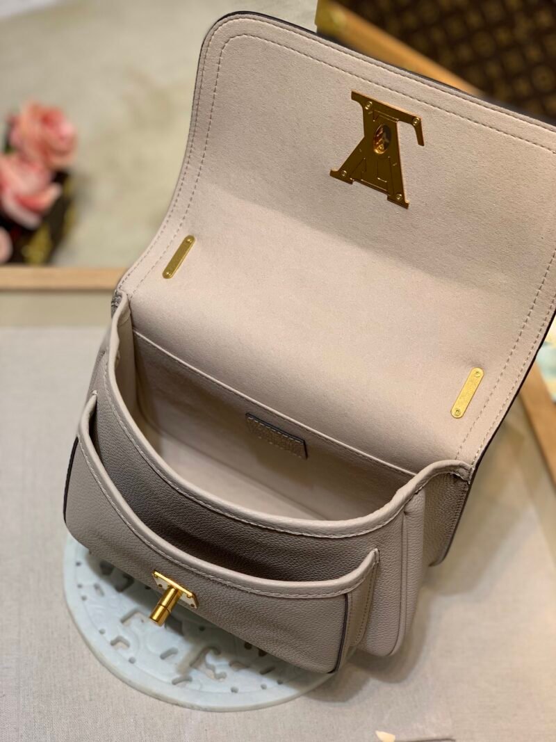 Louis Vuitton Lockme Handbags PM-M57073-23*17*11CM