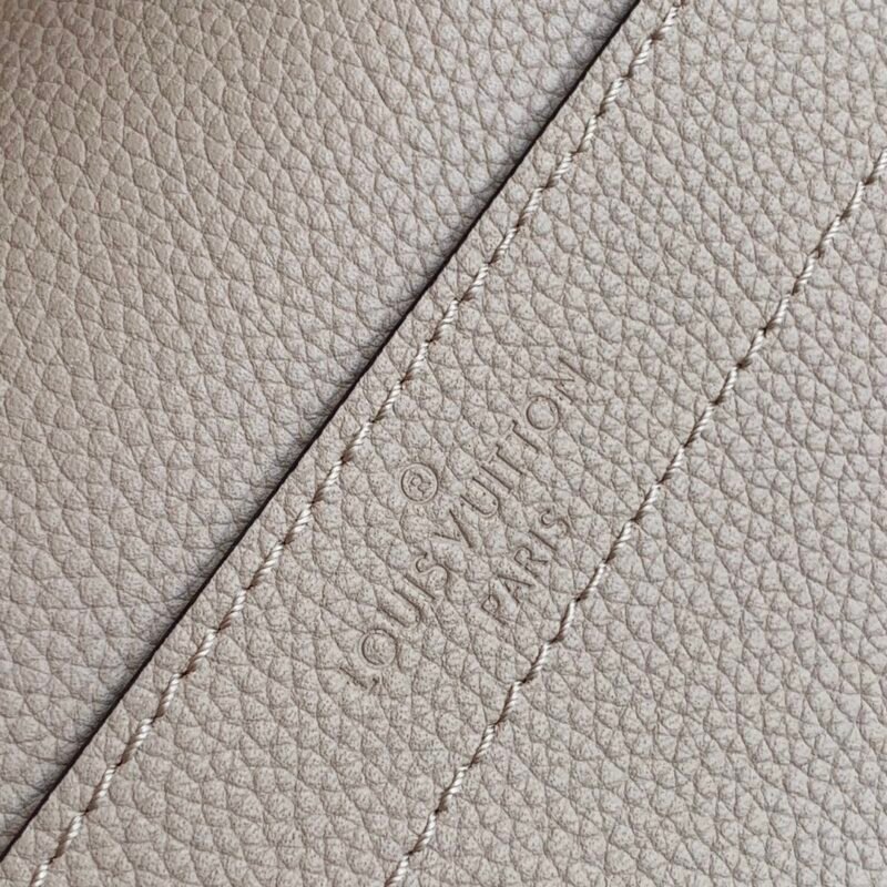 Louis Vuitton Lockme Handbags PM-M57073-23*17*11CM