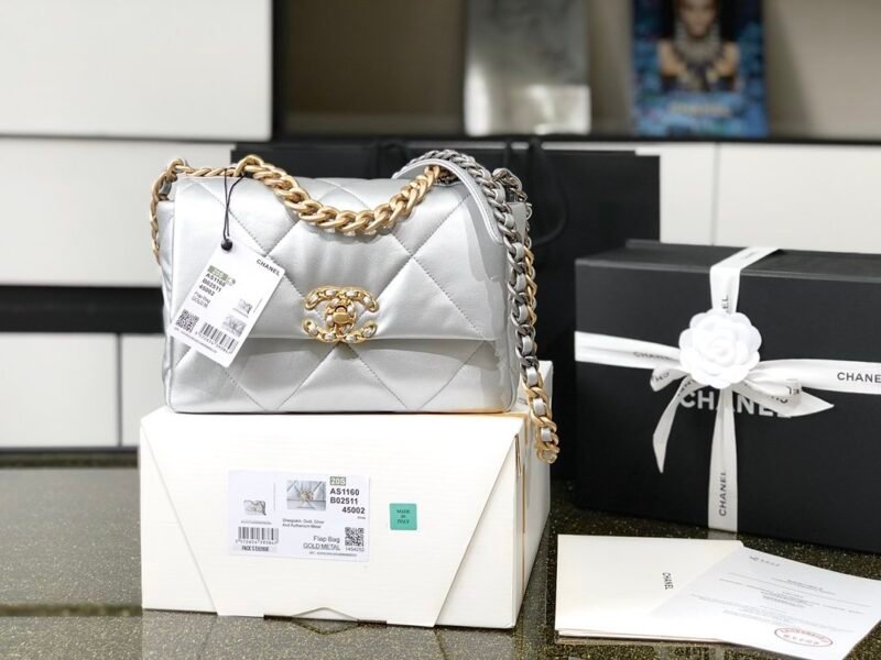 erewrwerwe_4_.jpg Ch@nel 19 Flap Bag-30CM