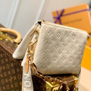 Louis Vuitton Coussin Handbags-29.5×13.5×21CM
