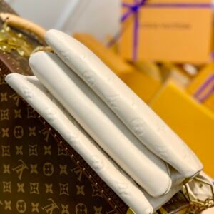 Louis Vuitton Coussin Handbags-29.5×13.5×21CM