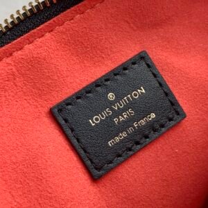 Louis Vuitton Coussin BB Bag-20*16*12 CM