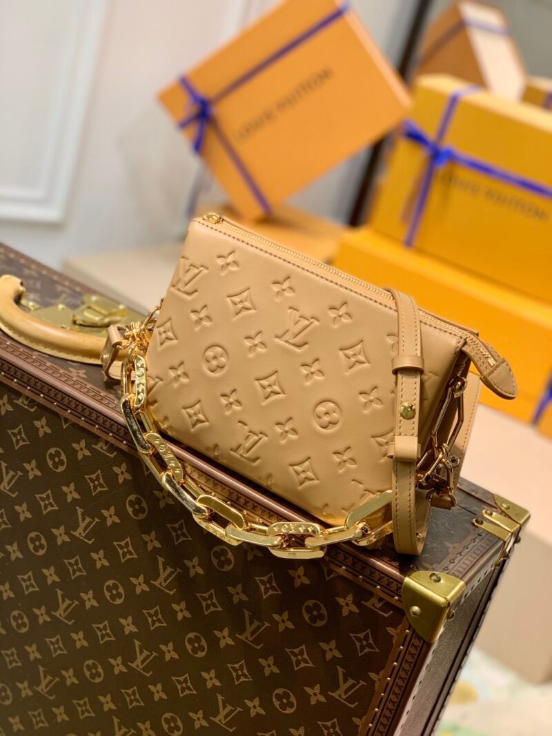 Louis Vuitton Coussin BB Bag-20*16*12 CM