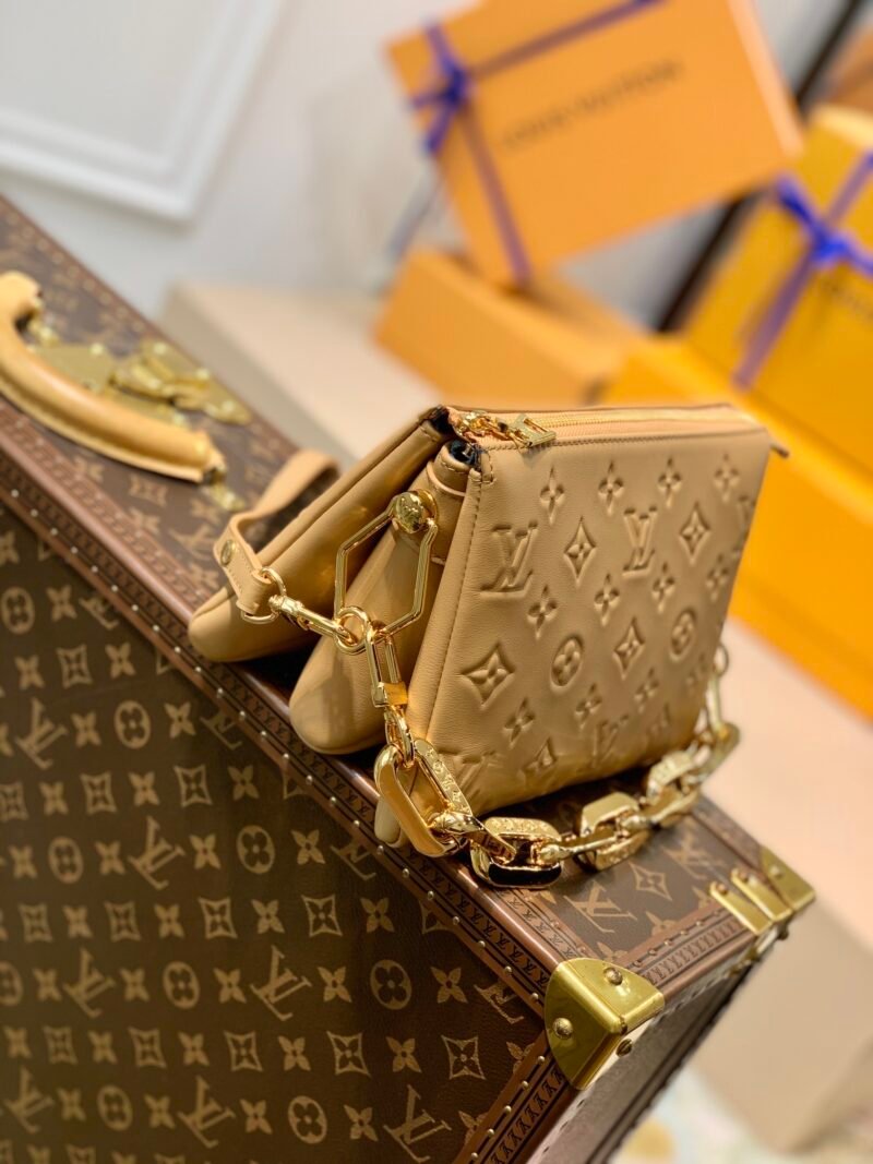 Louis Vuitton Coussin BB Bag-20*16*12 CM