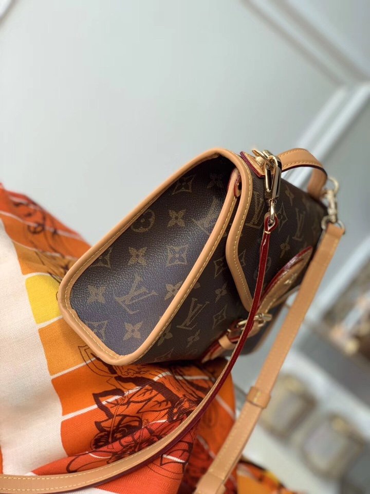 Louis Vuitton Bel Air Handbags-23.5*18*9CM