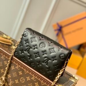 Louis Vuitton Pochette Coussin Chain Bag-20*14*8CM
