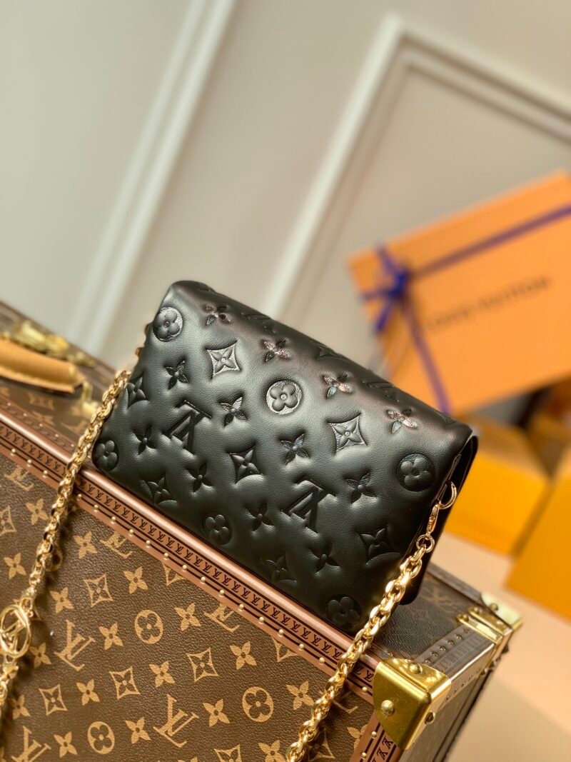 Louis Vuitton Pochette Coussin Chain Bag-20*14*8CM
