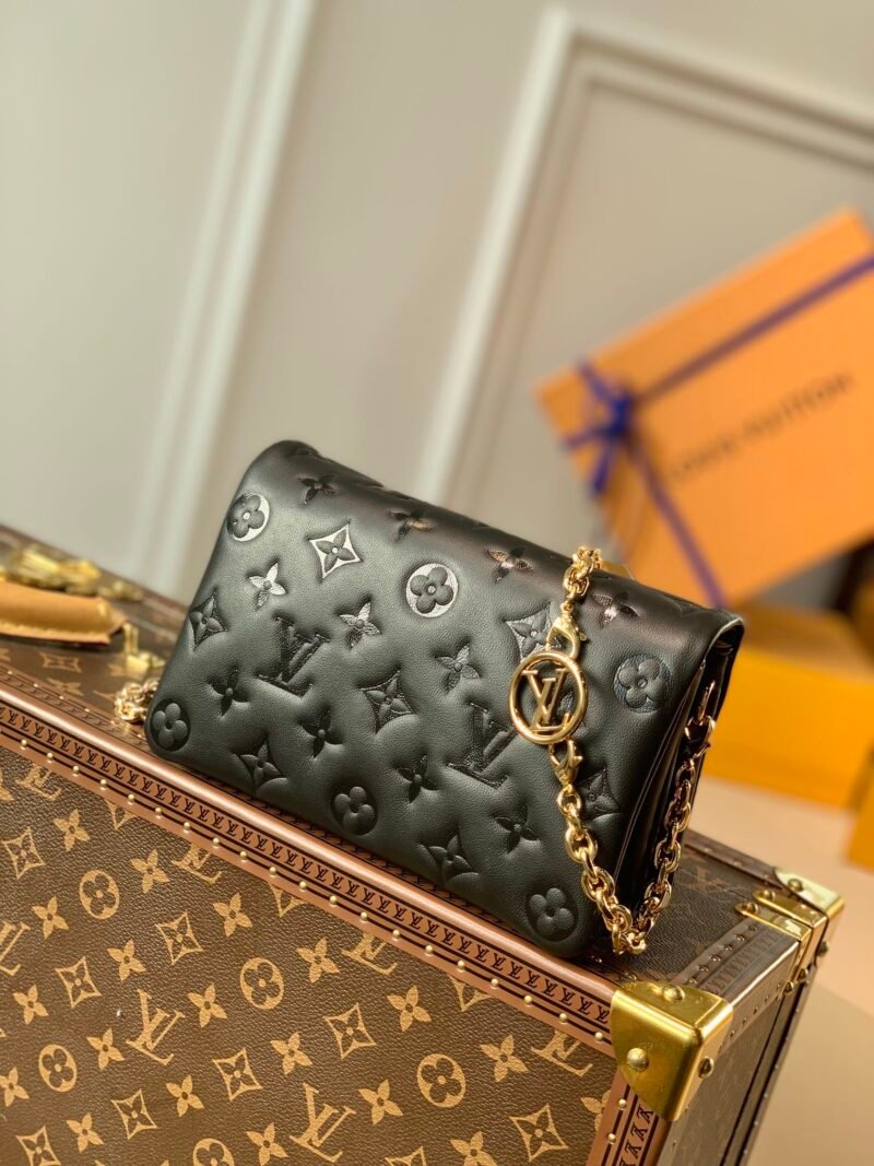 Louis Vuitton Pochette Coussin Chain Bag-20*14*8CM