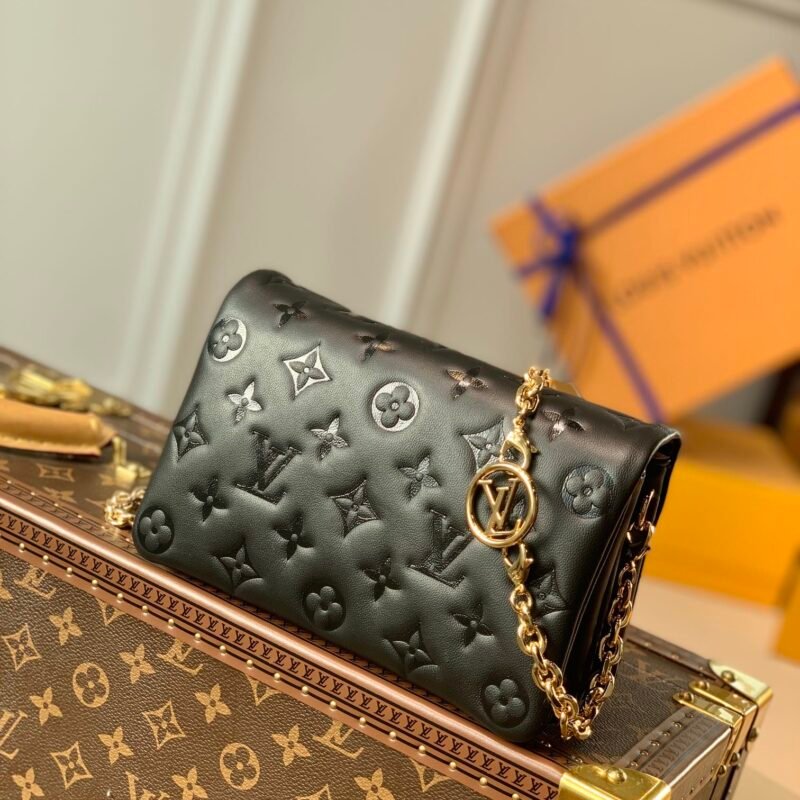 Louis Vuitton Pochette Coussin Chain Bag-20*14*8CM