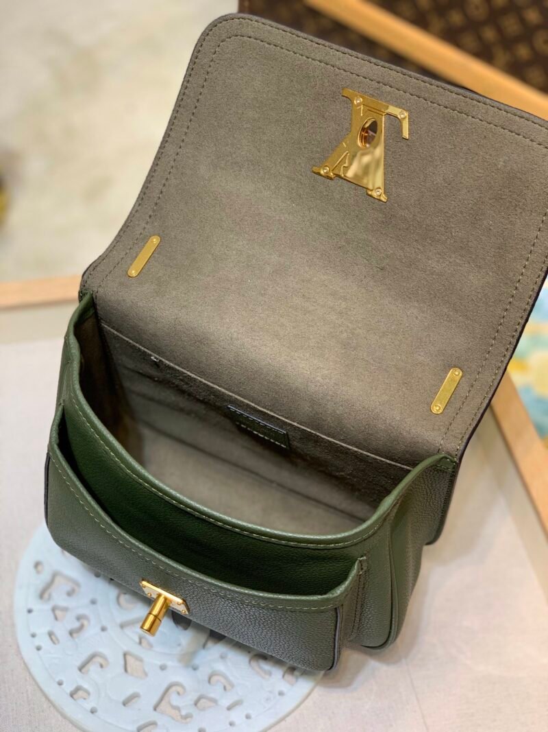 Louis Vuitton Lockme Handbags PM-M57073-23*17*11CM