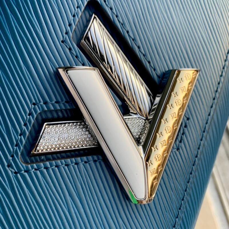 Louis Vuitton Twist -19x 15x 9CM